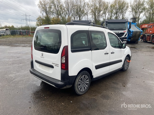 2017 Peugeot Partner 4x2 Van Truck - Car: picture 5 2017 Peugeot Partner 4x2 Van Truck - Car: picture 5