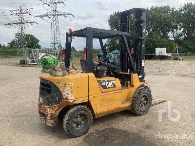 CAT GP40KL - Forklift: picture 3 CAT GP40KL - Forklift: picture 3
