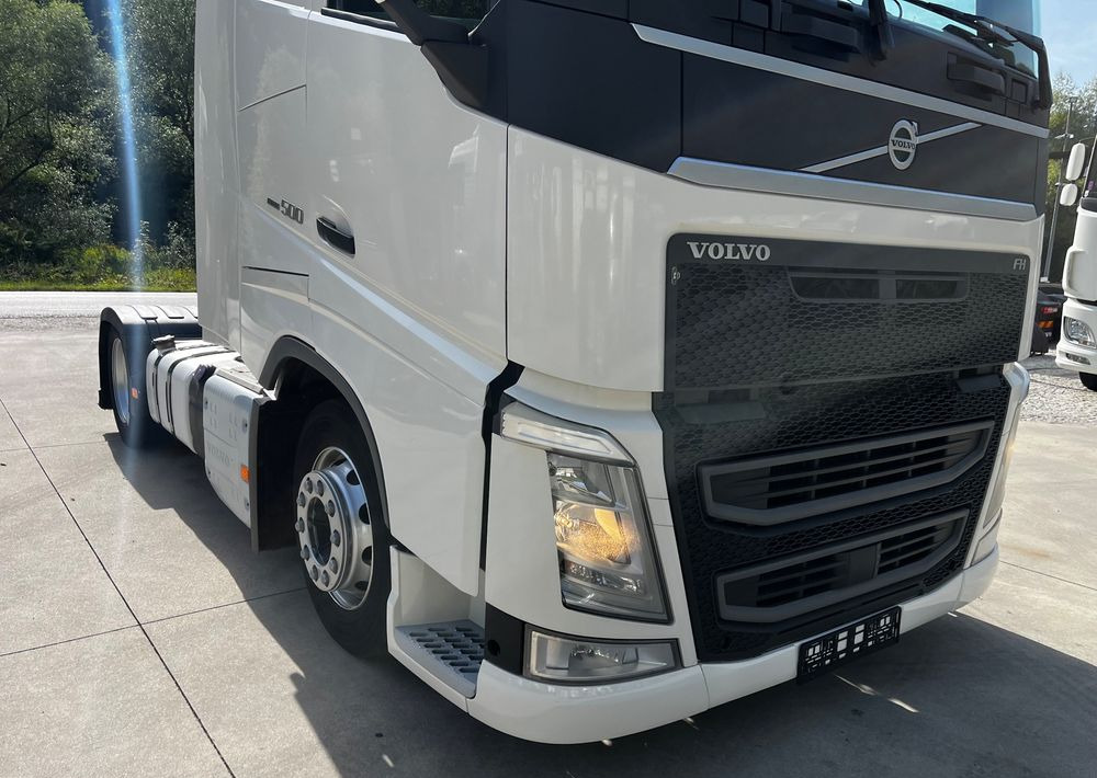Volvo FH500 // 2016 // Mega // 2 zbiorniki // Z ruchu międzynarodowego // - Tractor unit: picture 4 Volvo FH500 // 2016 // Mega // 2 zbiorniki // Z ruchu międzynarodowego // - Tractor unit: picture 4
