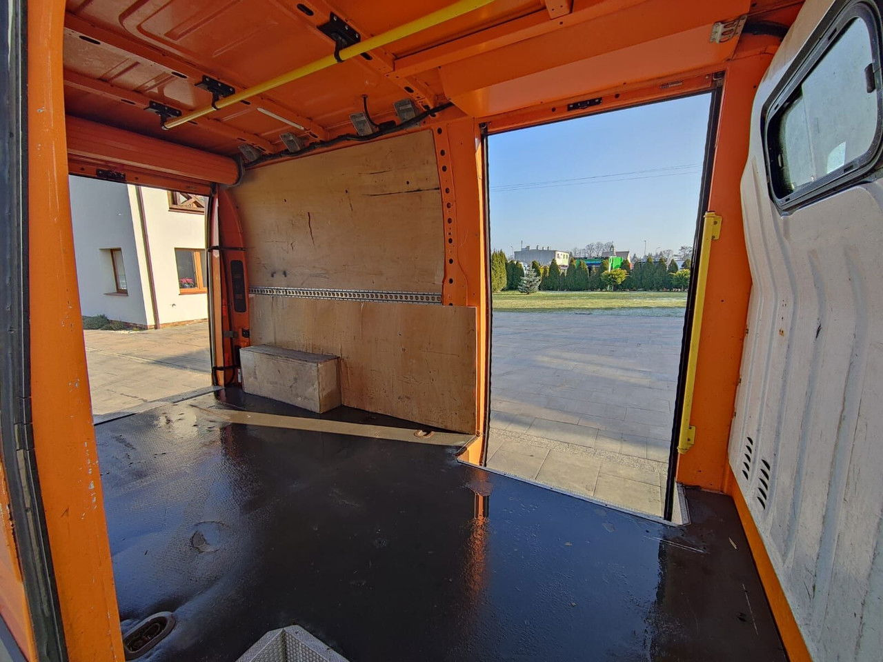 Lease a Renault Master Blaszak Roboty drogowe Pomoc drogowa Auto Serwisowe Oświe  Renault Master Blaszak Roboty drogowe Pomoc drogowa Auto Serwisowe Oświe: picture 11