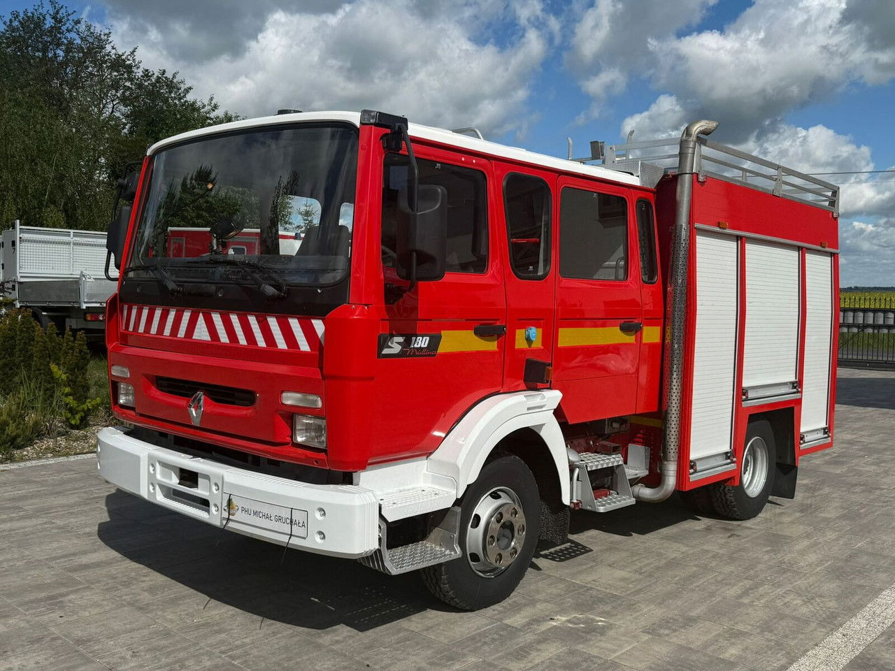 Renault Midliner 180 S180 - Fire truck: picture 3 Renault Midliner 180 S180 - Fire truck: picture 3