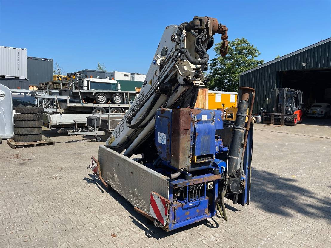 Hiab 288 roller crane with remote - Loader crane for Truck: picture 4 Hiab 288 roller crane with remote - Loader crane for Truck: picture 4