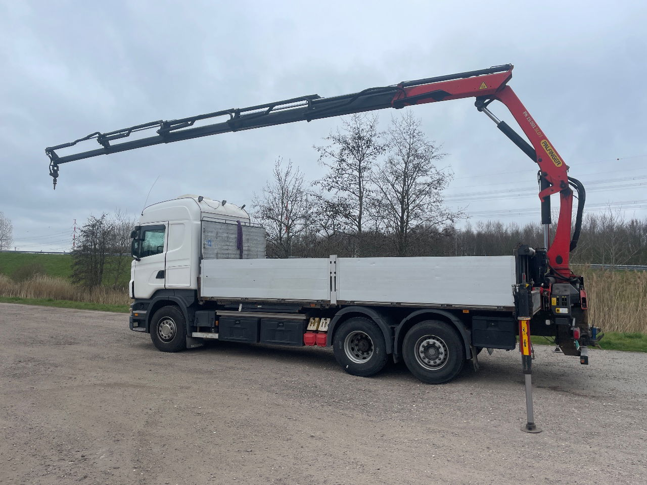 Palfinger PK 19.001 SLD 5x hydrolic with rotator - Dropside/ Flatbed truck, Crane truck: picture 2 Palfinger PK 19.001 SLD 5x hydrolic with rotator - Dropside/ Flatbed truck, Crane truck: picture 2