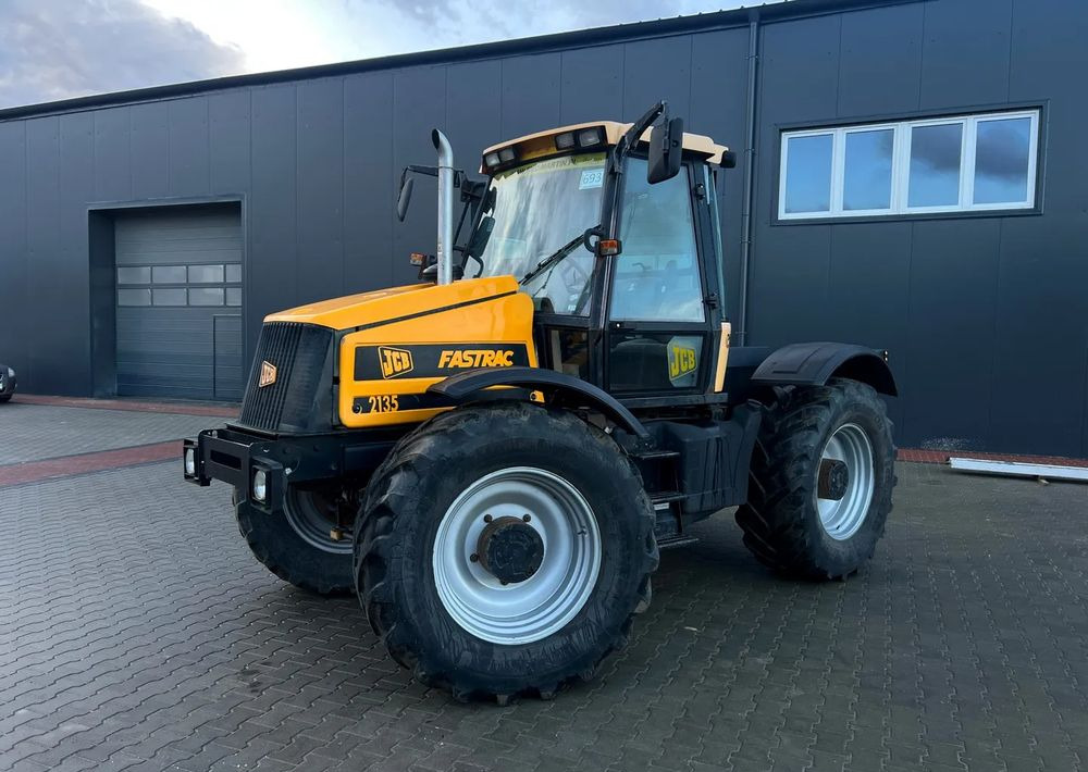 Farm tractor JCB FASTRAC 2135: picture 1
