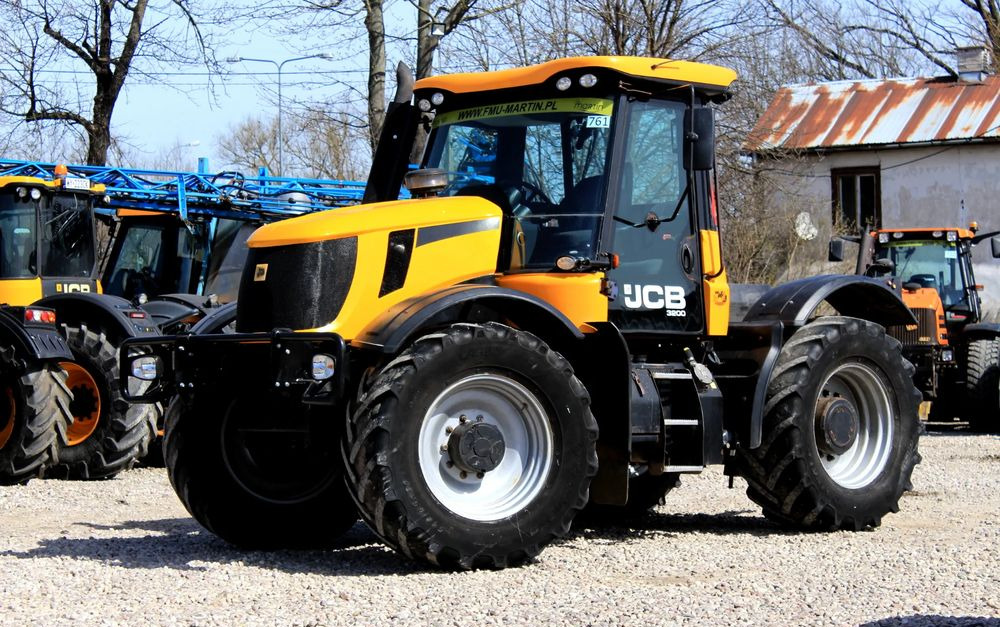 JCB Fastrac 3200 - Farm tractor: picture 1 JCB Fastrac 3200 - Farm tractor: picture 1