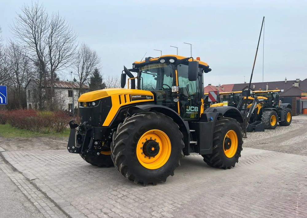 JCB Fastrac 4220 ICON | DEMO |220 KM |2022 ROK - Farm tractor: picture 1 JCB Fastrac 4220 ICON | DEMO |220 KM |2022 ROK - Farm tractor: picture 1