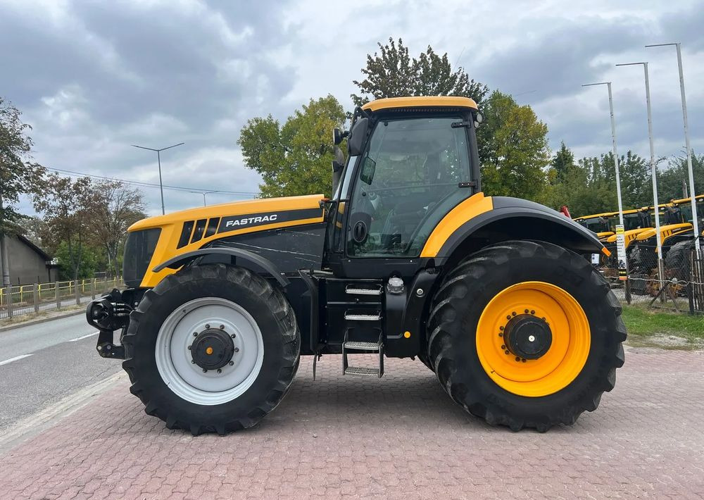 JCB Fastrac 8250 - Farm tractor: picture 2 JCB Fastrac 8250 - Farm tractor: picture 2