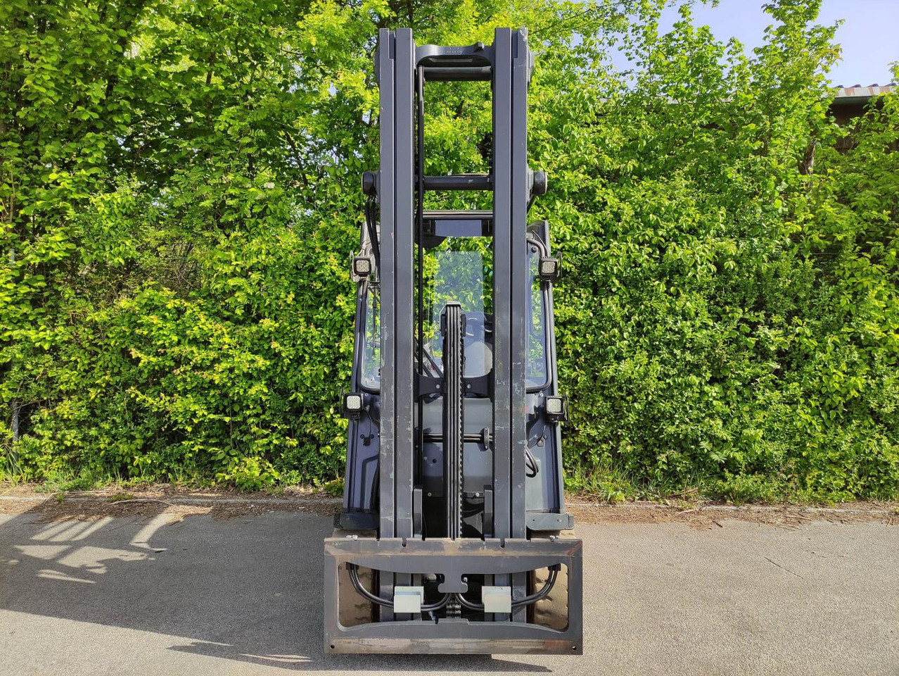 Linde E30HL-01/600-387 - Electric forklift: picture 3 Linde E30HL-01/600-387 - Electric forklift: picture 3