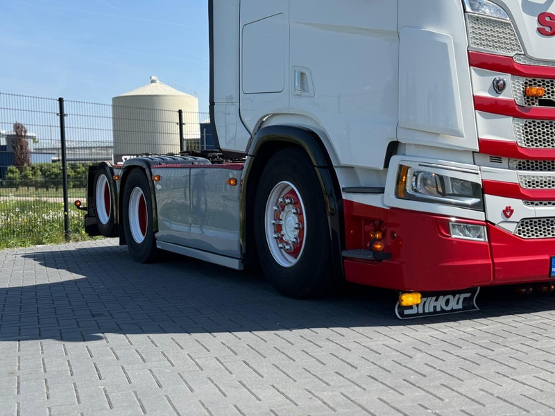 Scania R 650 FULL AIR, RETARDER, LEATHER, SHOW, INTERIOR. - Tractor unit: picture 5 Scania R 650 FULL AIR, RETARDER, LEATHER, SHOW, INTERIOR. - Tractor unit: picture 5