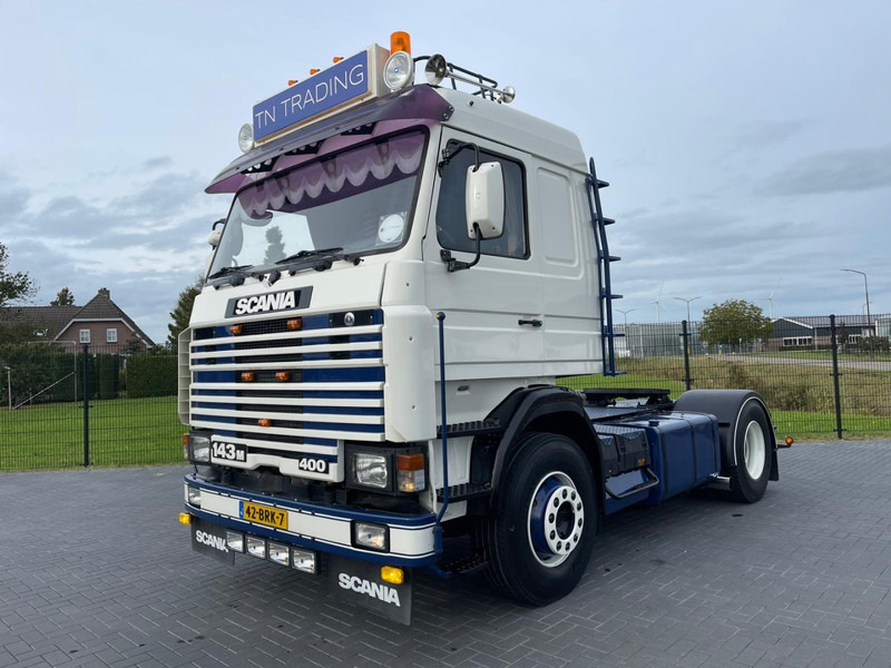 Scania R143 400 SHOW TRUCK, NEW CONDITION, CUSTOM INTERIOR, OLDTIMER. - Tractor unit: picture 2 Scania R143 400 SHOW TRUCK, NEW CONDITION, CUSTOM INTERIOR, OLDTIMER. - Tractor unit: picture 2