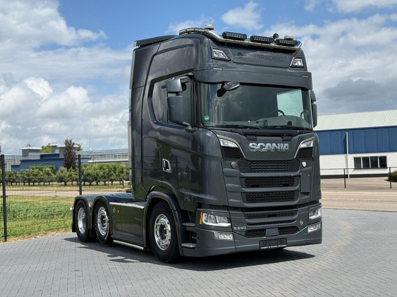 Scania S650 V8 NGS 6X2/4, VOLLUCHT, KING OF THE ROAD, LEER, PTO, RETARDER. - Tractor unit: picture 1 Scania S650 V8 NGS 6X2/4, VOLLUCHT, KING OF THE ROAD, LEER, PTO, RETARDER. - Tractor unit: picture 1