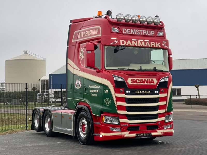 Scania S650 V8 NGS SHOW TRUCK, FULL AIR, RETARDER, PTO/HYDRAULIC! - Tractor unit: picture 1 Scania S650 V8 NGS SHOW TRUCK, FULL AIR, RETARDER, PTO/HYDRAULIC! - Tractor unit: picture 1