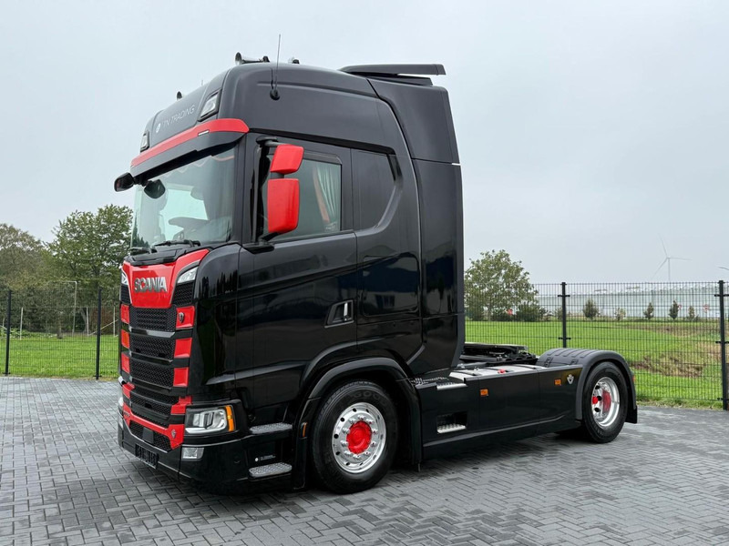 Scania S770 VOLLUCHT, LEER, RETARDER, 2 TANKS, PARK COOL. - Tractor unit: picture 4 Scania S770 VOLLUCHT, LEER, RETARDER, 2 TANKS, PARK COOL. - Tractor unit: picture 4