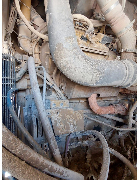 Dumper Caterpillar 777G **EPA**: picture 14