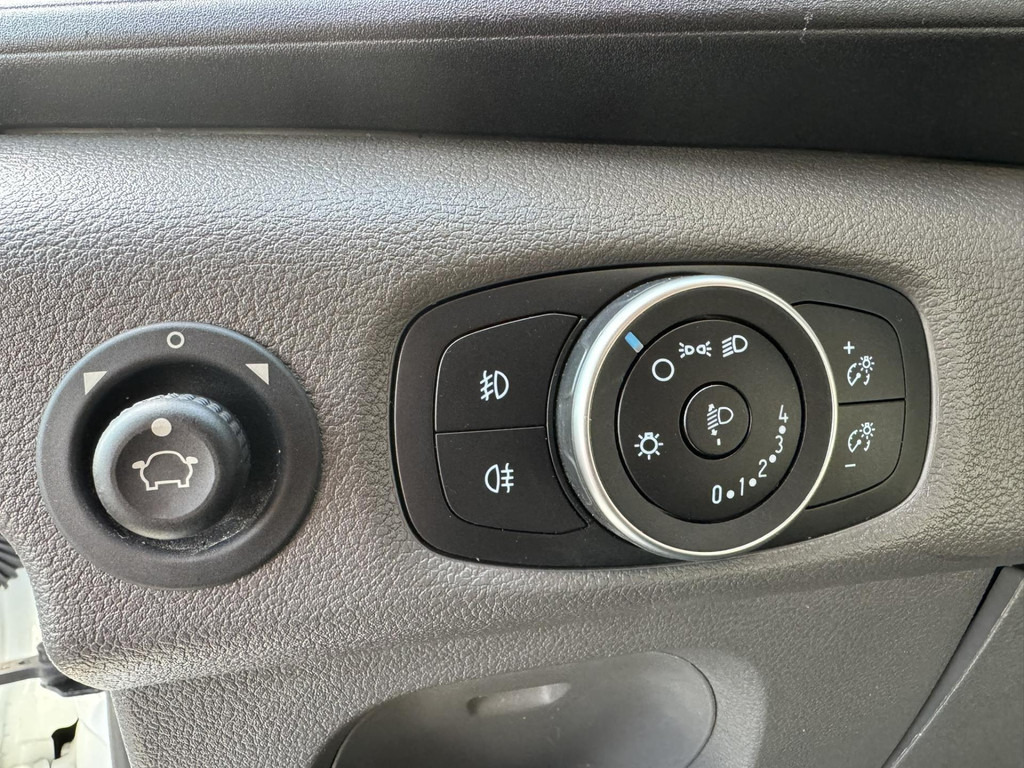 Panel van Ford Transit-290 2.0 TDCI L2H2 Trend Airco Cruise Pdc 3 Zitplaatsen Usb Laadruimte beveiliging: picture 16