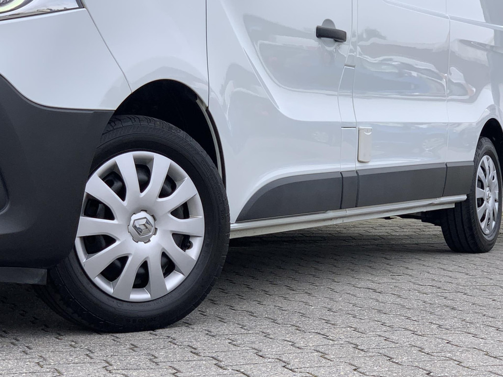 Refrigerated van Renault Trafic-2.0 dCi 120 T29 L2H1 Thermo King Elektrisch incl standkoeling Koelen en vriezen Airco Bluetooth Usb media: picture 7