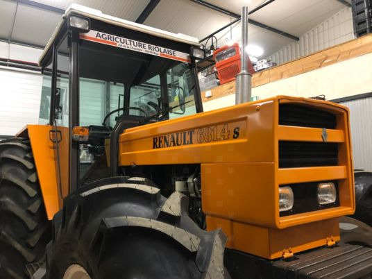Renault 681-4S Tracteur - Farm tractor: picture 5 Renault 681-4S Tracteur - Farm tractor: picture 5