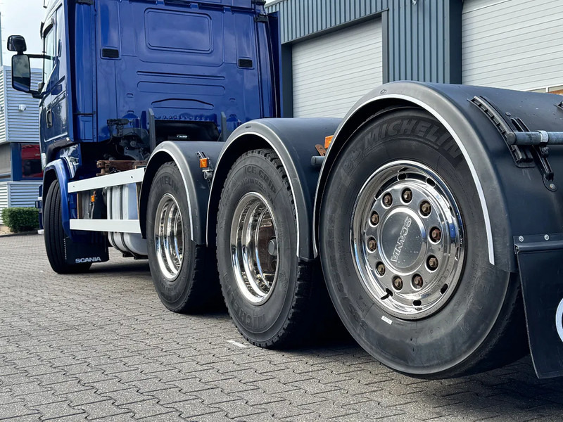 Container transporter/ Swap body truck Scania R520 V8 8x4*4 Retarder / BDF / Full Air / Euro 6: picture 6 Container transporter/ Swap body truck Scania R520 V8 8x4*4 Retarder / BDF / Full Air / Euro 6: picture 6