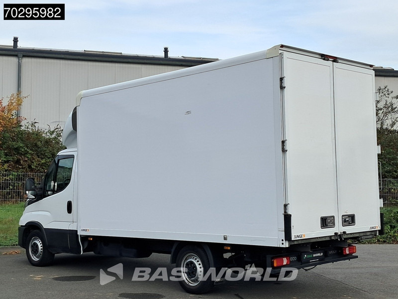 Iveco Daily 35S16 Automatik Kastenwagen Hintertüren 160PS Klimaanlage Kamera Euro6 Möbelkasten A/C - Box van: picture 3 Iveco Daily 35S16 Automatik Kastenwagen Hintertüren 160PS Klimaanlage Kamera Euro6 Möbelkasten A/C - Box van: picture 3
