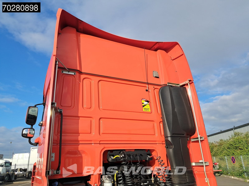 Tractor unit DAF XF 530 4X2 SSC Retarder 2x Tanks Standklima Navi ACC LED: picture 12