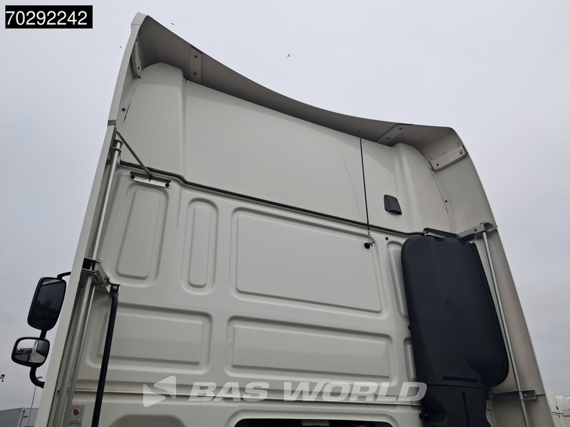 Tractor unit DAF XF 530 4X2 SSC Retarder 2xTanks ACC Standklima Euro 6: picture 12