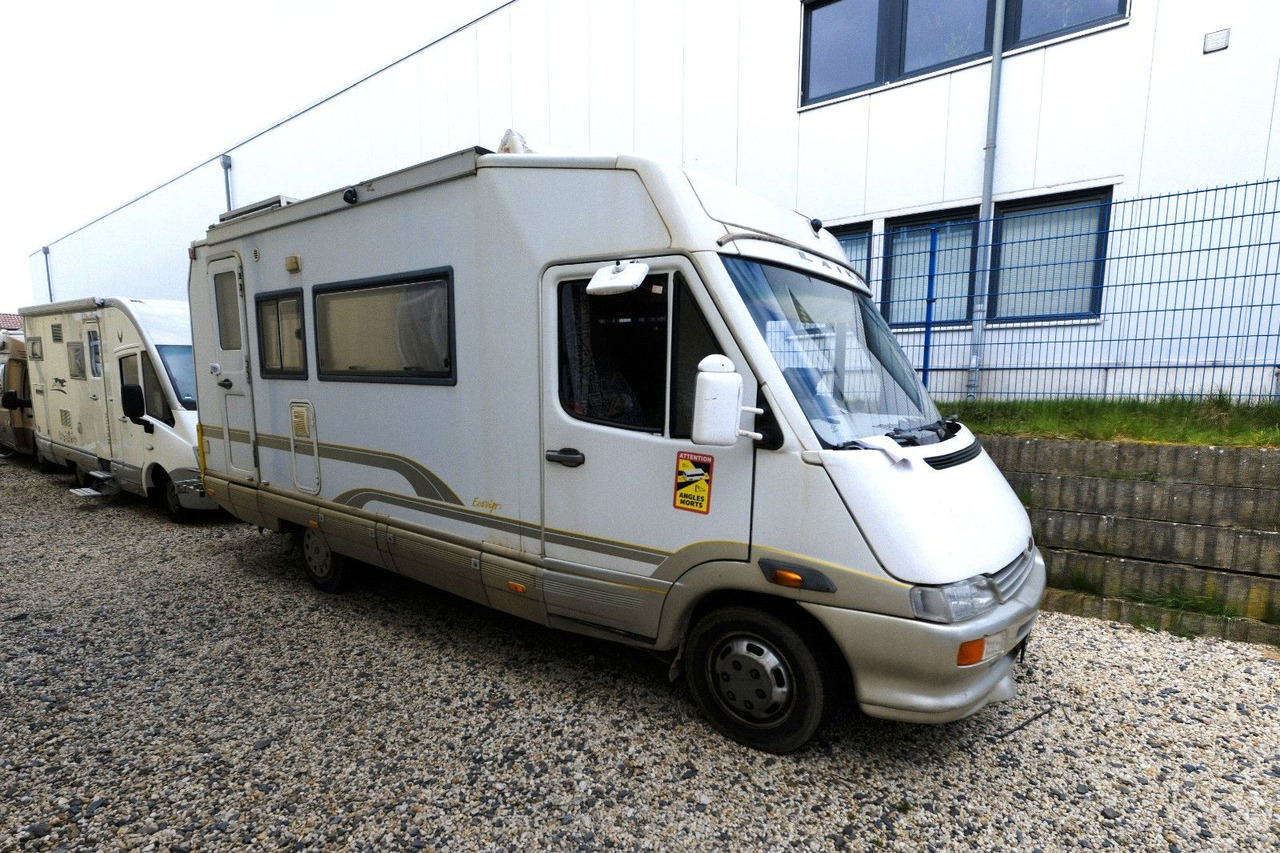 Laika Ecovip 400 I/Hubbett/Standklima/Markise/Solar - Integrated motorhome: picture 2 Laika Ecovip 400 I/Hubbett/Standklima/Markise/Solar - Integrated motorhome: picture 2