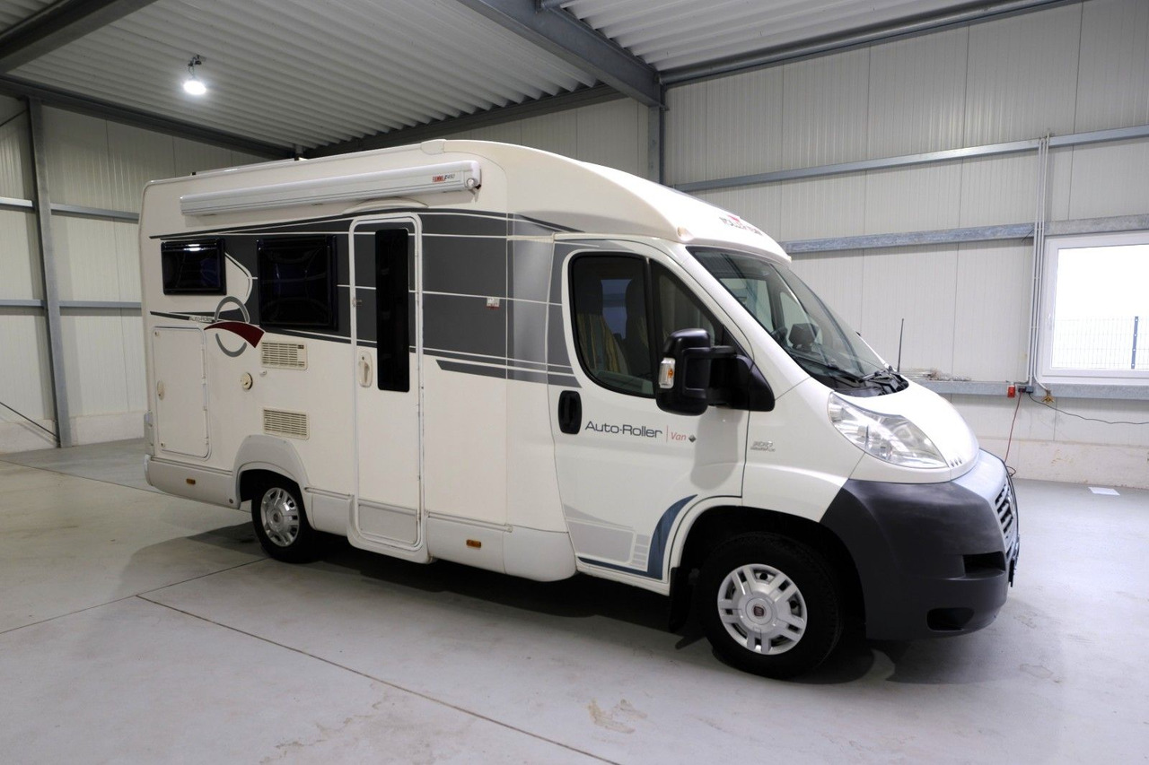 Roller Team Van P/Festbett/Garage/Markise/Solar/Finanz. - Semi-integrated motorhome: picture 1 Roller Team Van P/Festbett/Garage/Markise/Solar/Finanz. - Semi-integrated motorhome: picture 1