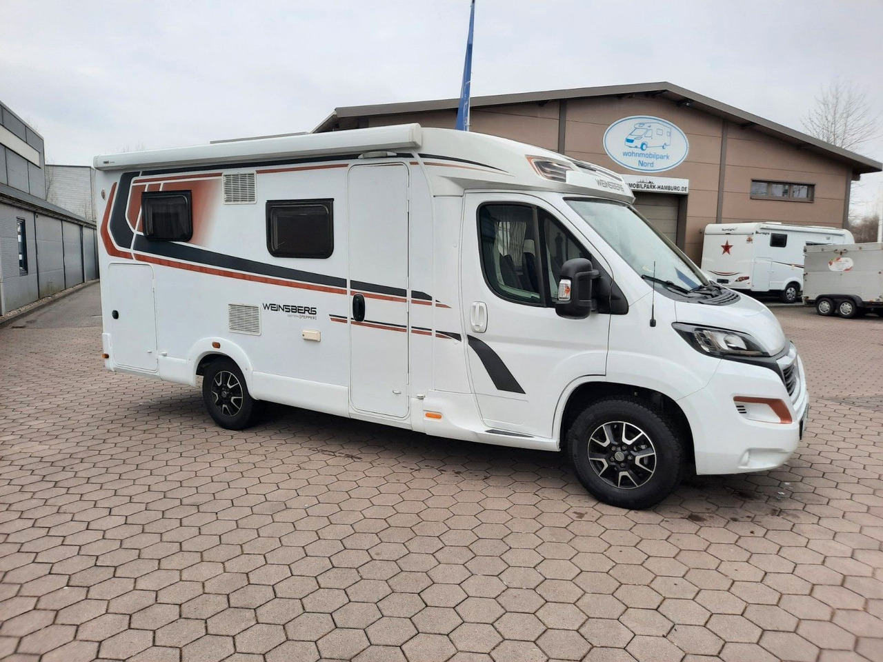 Weinsberg CaraCompact 600 MEG Pepper Edition/Einzelbetten - Semi-integrated motorhome: picture 2 Weinsberg CaraCompact 600 MEG Pepper Edition/Einzelbetten - Semi-integrated motorhome: picture 2
