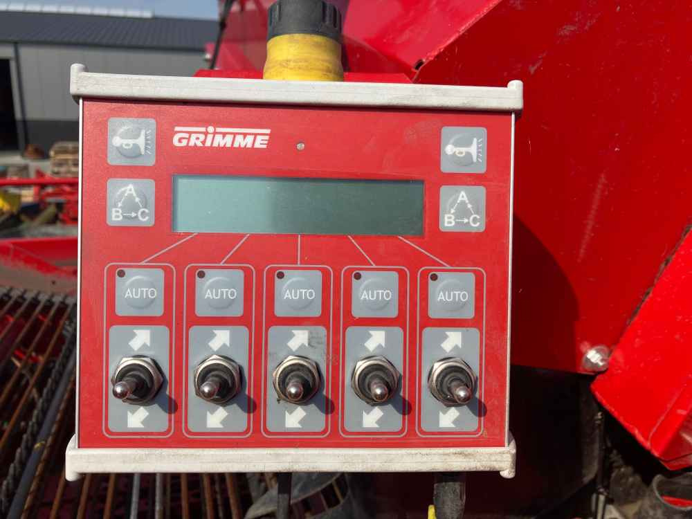 Potato harvester Grimme SE 150-60 UB: picture 19