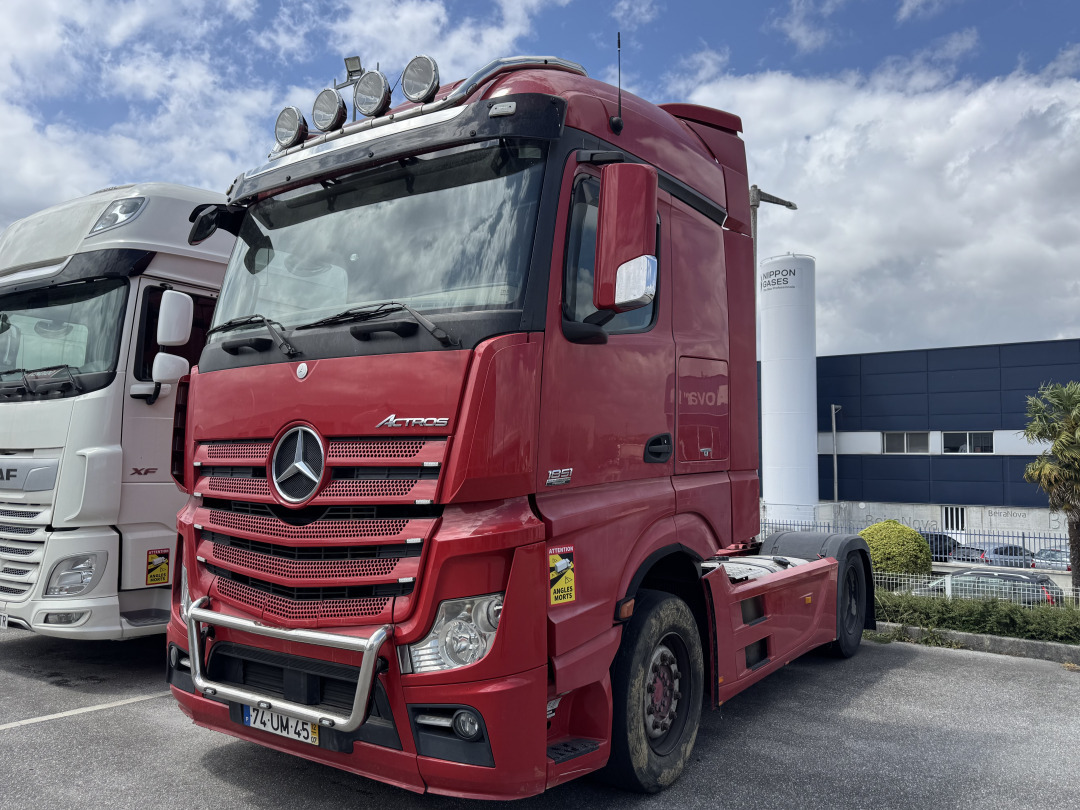 Mercedes Actros 510 1851 - Tractor unit: picture 2 Mercedes Actros 510 1851 - Tractor unit: picture 2