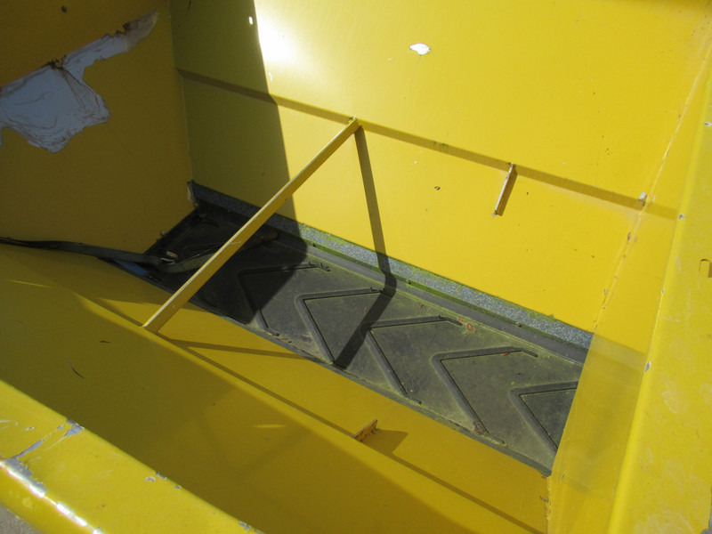 Sand/ Salt spreader NIDO STRATOS B11K-24 PCXN350 1,1M3 + 500L Rotopower Salzstreuer Salt Spreader Zoutstrooier: picture 7 Sand/ Salt spreader NIDO STRATOS B11K-24 PCXN350 1,1M3 + 500L Rotopower Salzstreuer Salt Spreader Zoutstrooier: picture 7