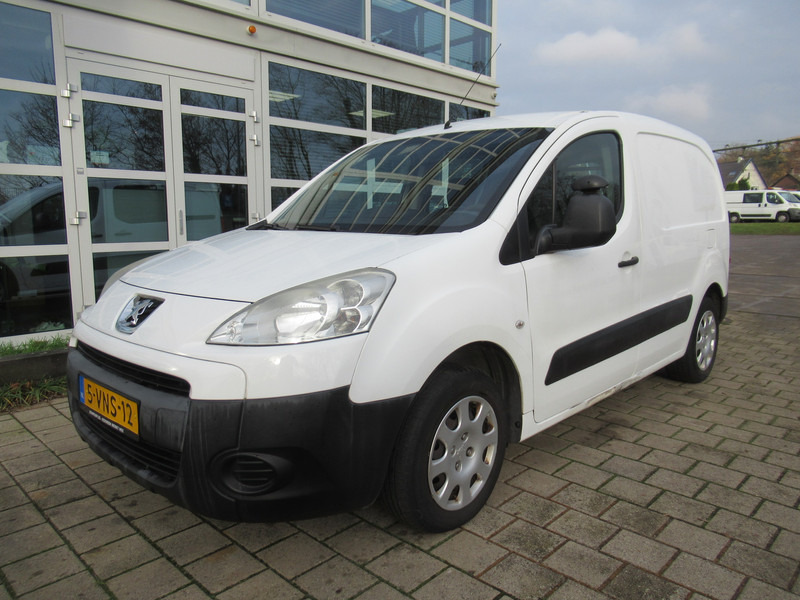 Peugeot Partner 122 1.6 HDI L1XT Pr+ AIRCO - Small van: picture 3 Peugeot Partner 122 1.6 HDI L1XT Pr+ AIRCO - Small van: picture 3