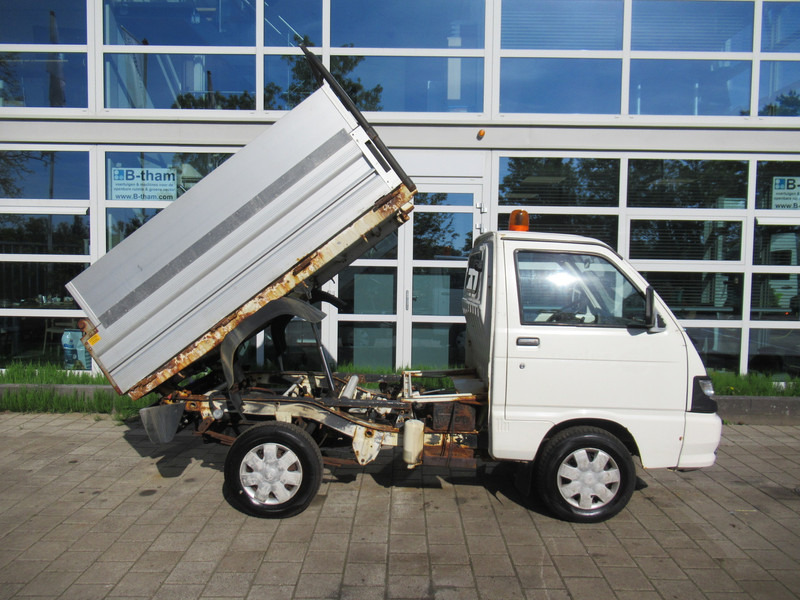 Piaggio Porter 1.3 Kipper SL Extra - Tipper van: picture 4 Piaggio Porter 1.3 Kipper SL Extra - Tipper van: picture 4