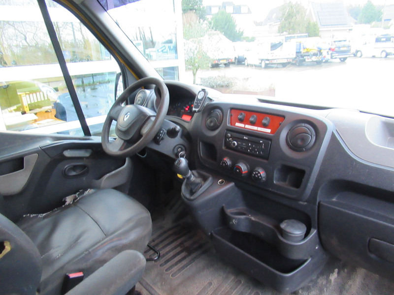 Interior photo 1: Tipper van, Combi van Renault Master T35 2.3 dCi 92KW L3 DOKA Dubbelcabine Kipper