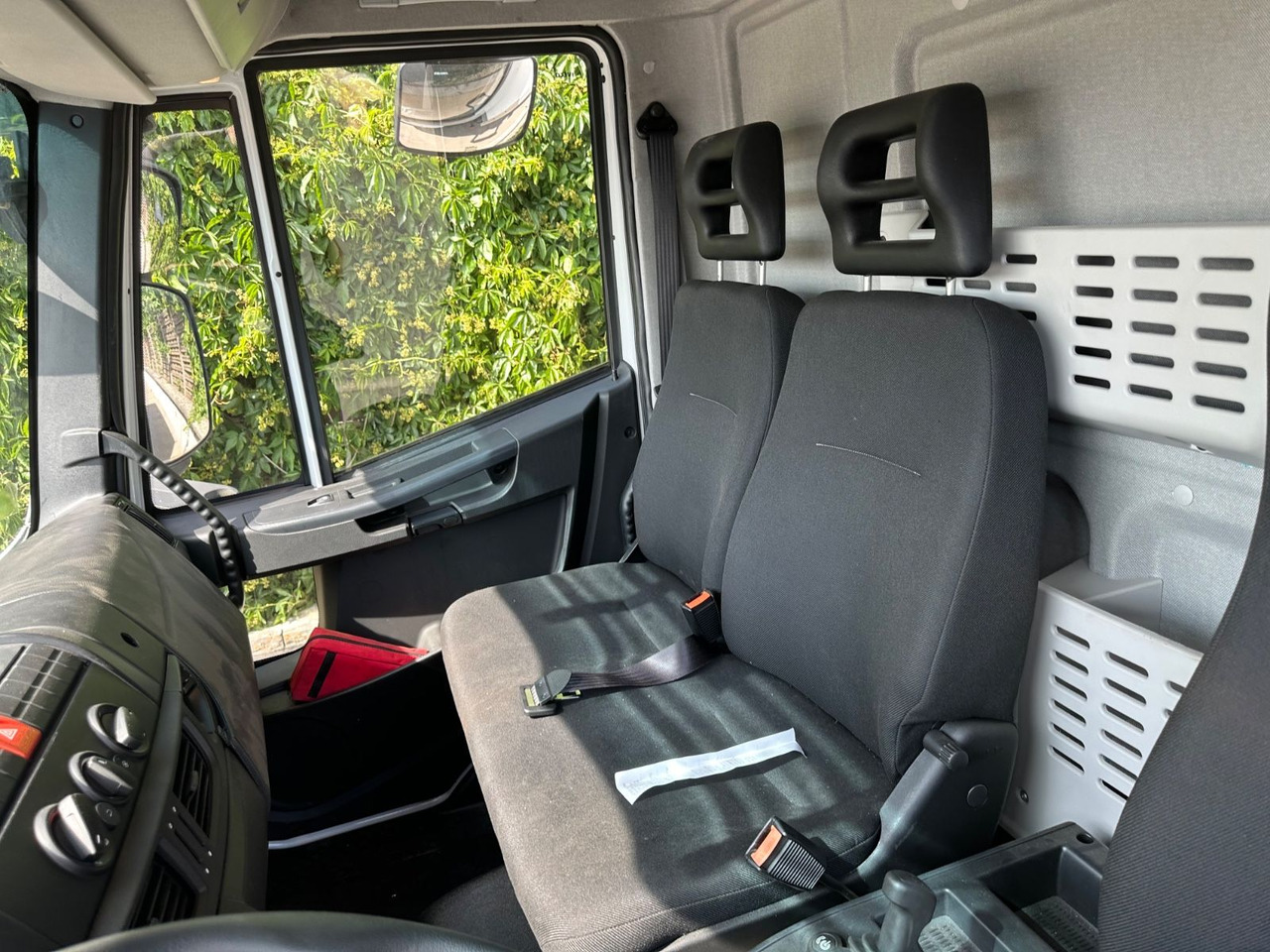 Box van Iveco Eurocargo 75E19/Tüv neu/Koffer/LBW 1000kg/: picture 13