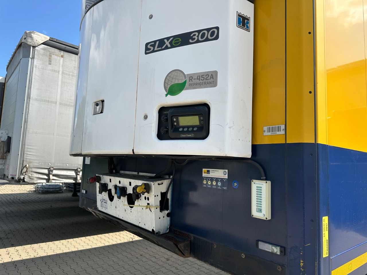Krone Doppelstock!, Thermoking/ SD TKS/ SLXe300 - Refrigerator semi-trailer: picture 5 Krone Doppelstock!, Thermoking/ SD TKS/ SLXe300 - Refrigerator semi-trailer: picture 5