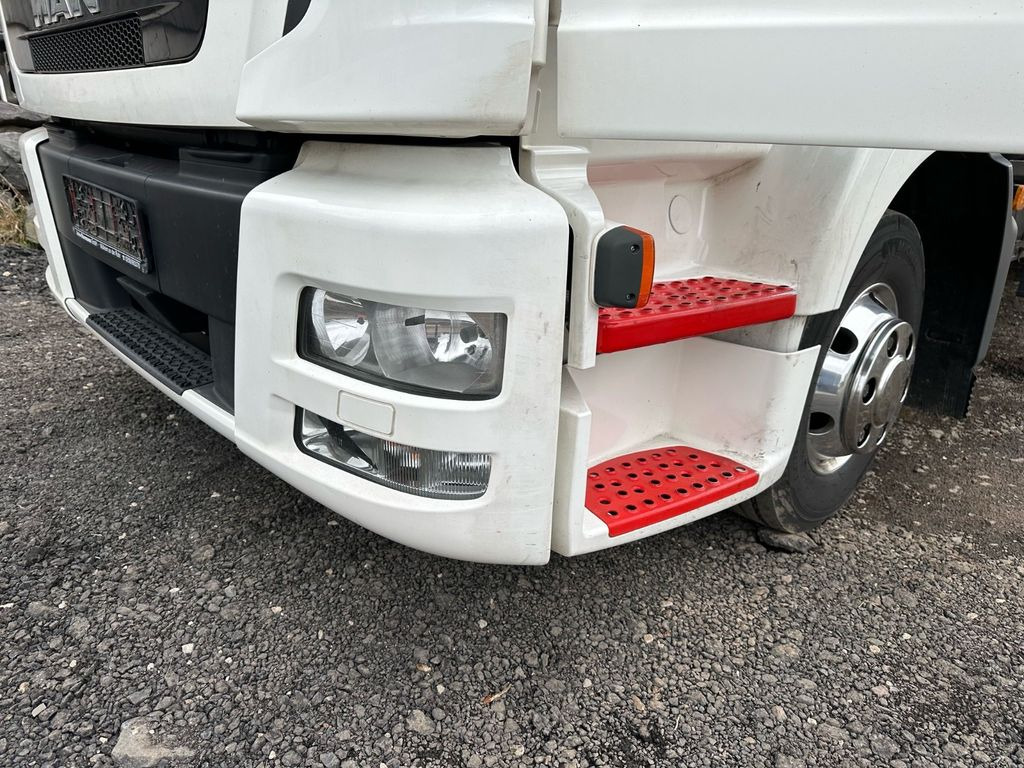 MAN TGL 8.250 XLX Fahrerhaus*VDI 2700* MAN TGL 8.250*4er Zug*XLX Kabine*VDI 2700* - Autotransporter truck: picture 4 MAN TGL 8.250 XLX Fahrerhaus*VDI 2700* MAN TGL 8.250*4er Zug*XLX Kabine*VDI 2700* - Autotransporter truck: picture 4