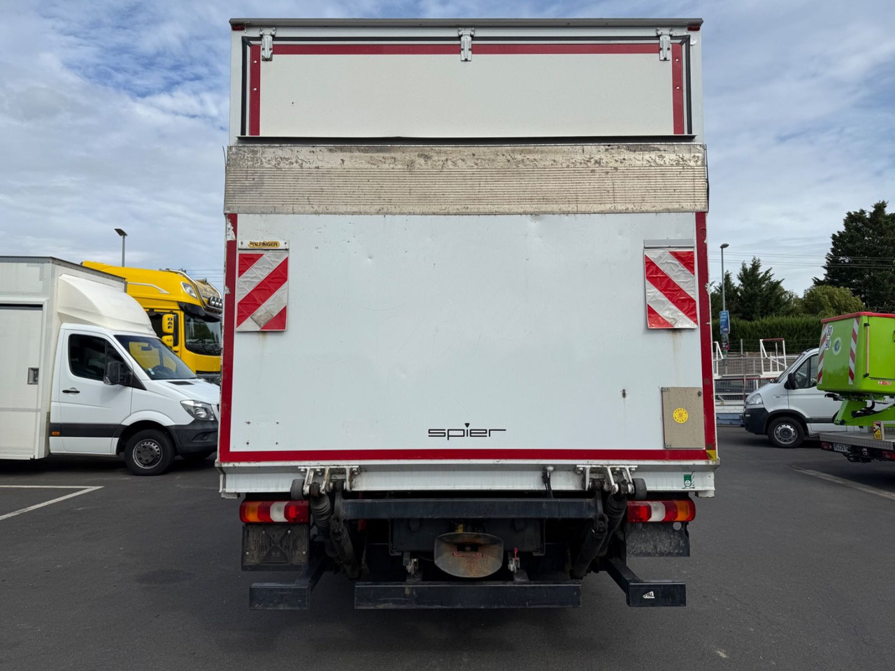 Box truck Mercedes-Benz Atego 3 4x2 821 4x2 LBW / Ahk. / Palfinger / 6m: picture 6