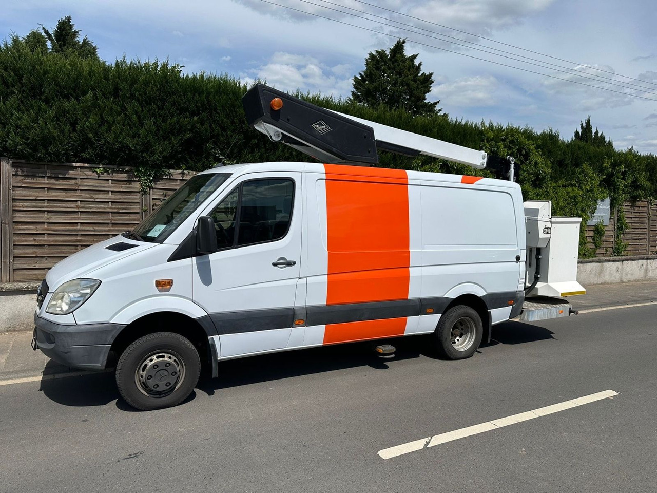 Mercedes-Benz Sprinter 515 CDI 4X4|13,2m Versailift ET-38-LFH - Truck mounted aerial platform: picture 1 Mercedes-Benz Sprinter 515 CDI 4X4|13,2m Versailift ET-38-LFH - Truck mounted aerial platform: picture 1