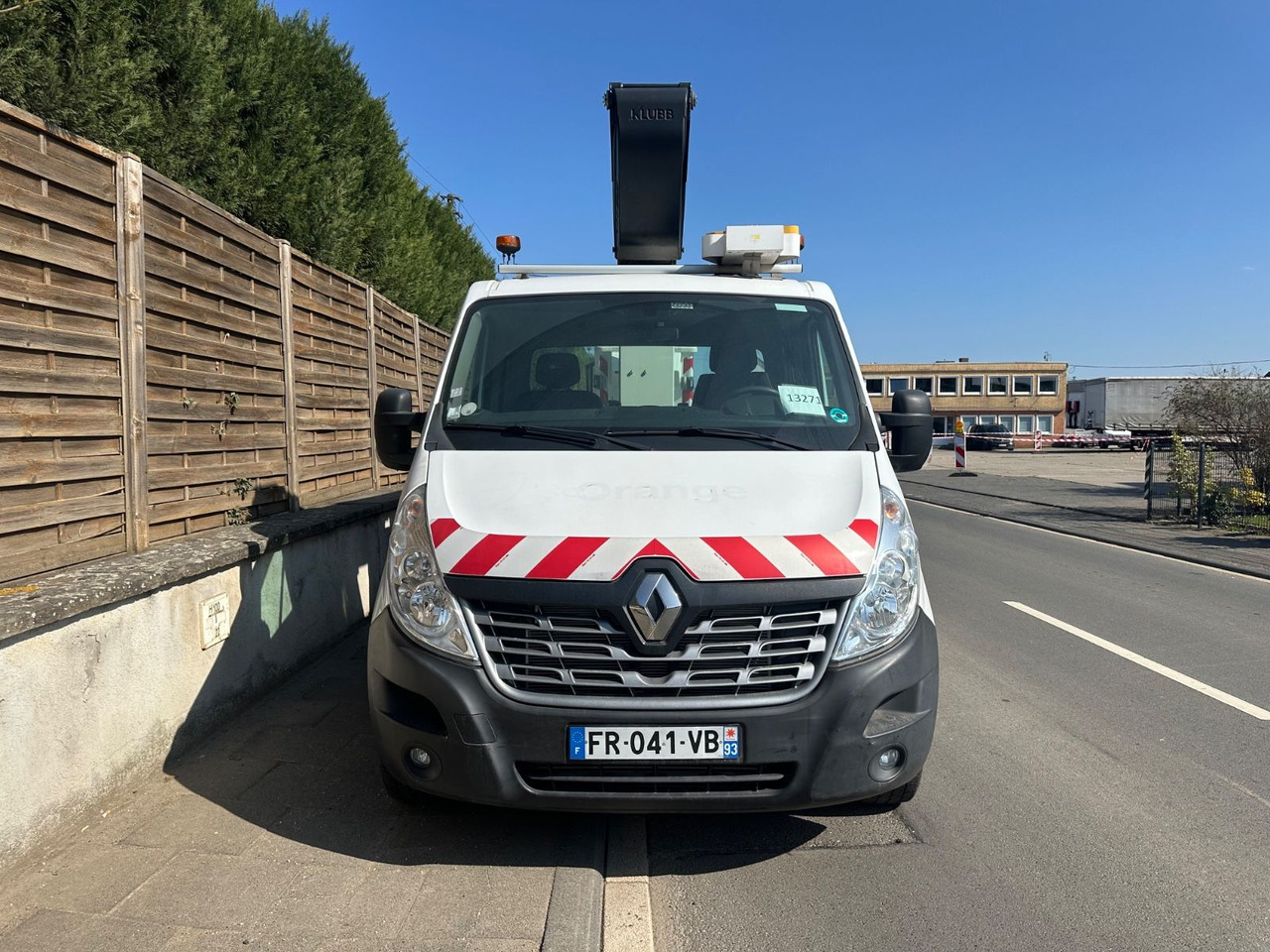 Renault Master III*Steiger 12m*orig.km*Topzustand* Renault Master III*Steiger 12m*orig.km*Topzustand* - Truck mounted aerial platform, Van: picture 3 Renault Master III*Steiger 12m*orig.km*Topzustand* Renault Master III*Steiger 12m*orig.km*Topzustand* - Truck mounted aerial platform, Van: picture 3