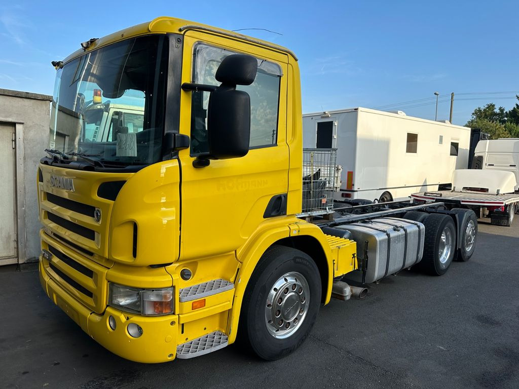 Scania P360/6x2*4MNA Chassis*gelenkte Nachl - Cab chassis truck: picture 1 Scania P360/6x2*4MNA Chassis*gelenkte Nachl - Cab chassis truck: picture 1