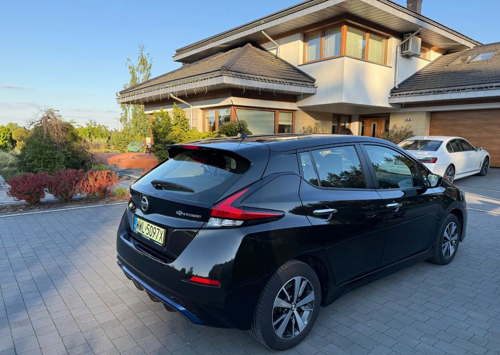 Nissan Leaf 40kWh Acenta - Car: picture 4 Nissan Leaf 40kWh Acenta - Car: picture 4