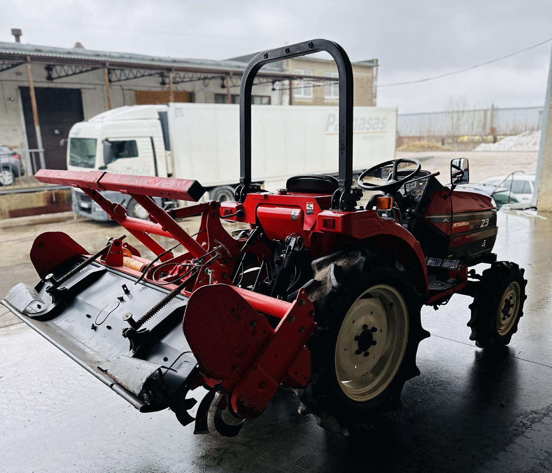 Mitsubishi MTZ23 - Farm tractor: picture 3 Mitsubishi MTZ23 - Farm tractor: picture 3