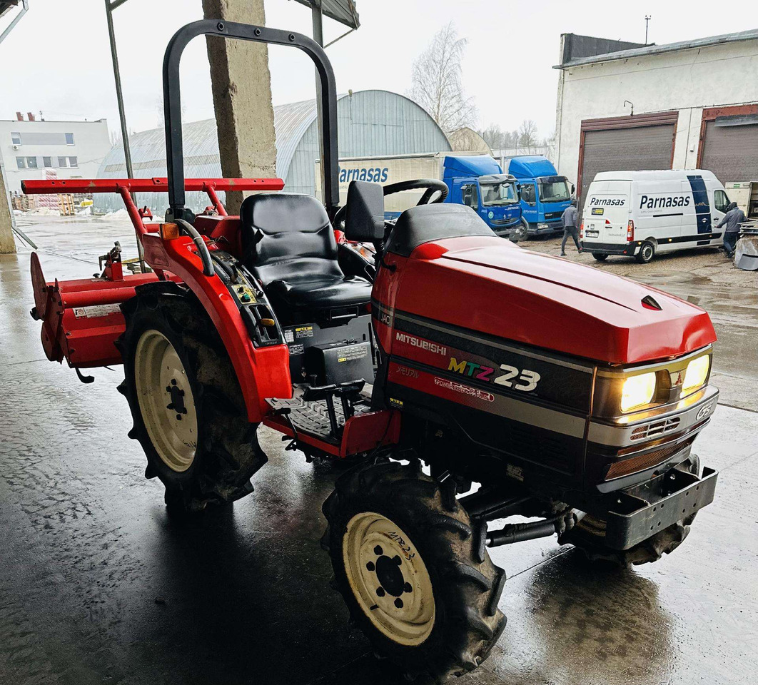 Mitsubishi MTZ23 - Farm tractor: picture 2 Mitsubishi MTZ23 - Farm tractor: picture 2