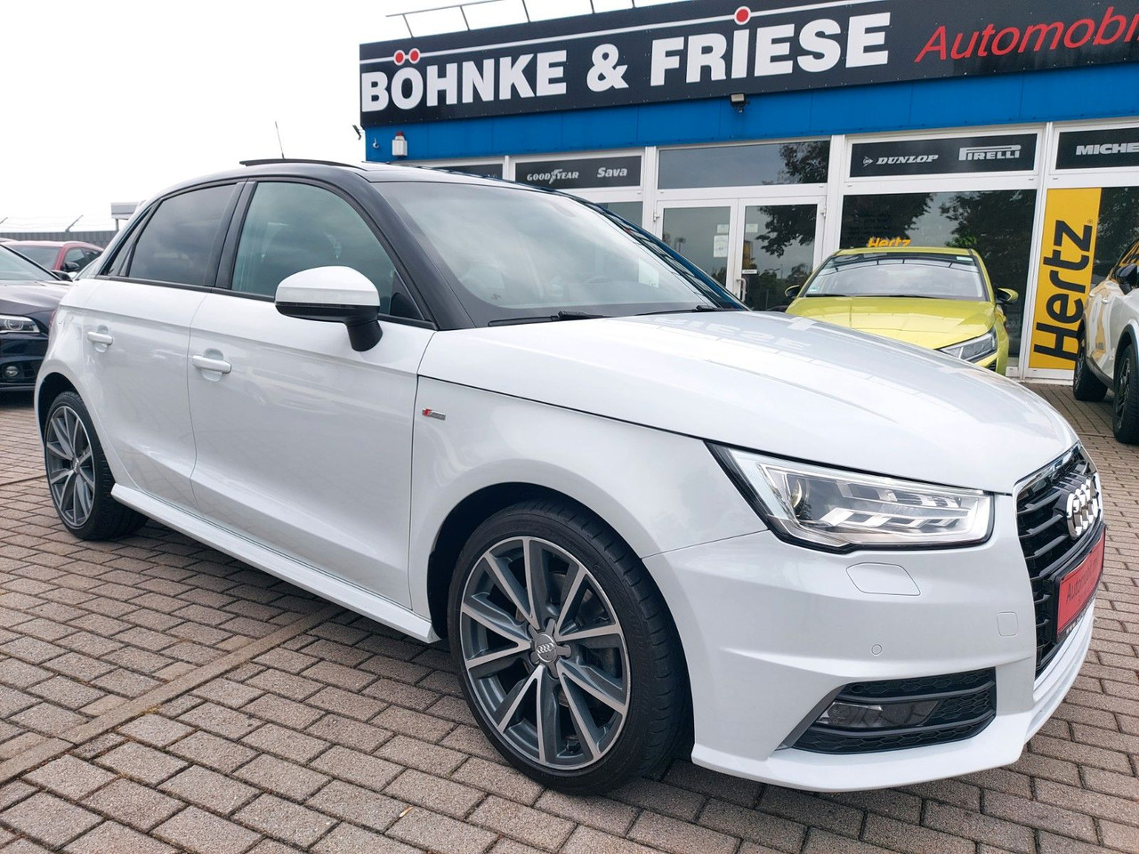 Audi A1 Sportback sport S-Line Pano Bose Xenon DAB - Sedan: picture 1 Audi A1 Sportback sport S-Line Pano Bose Xenon DAB - Sedan: picture 1