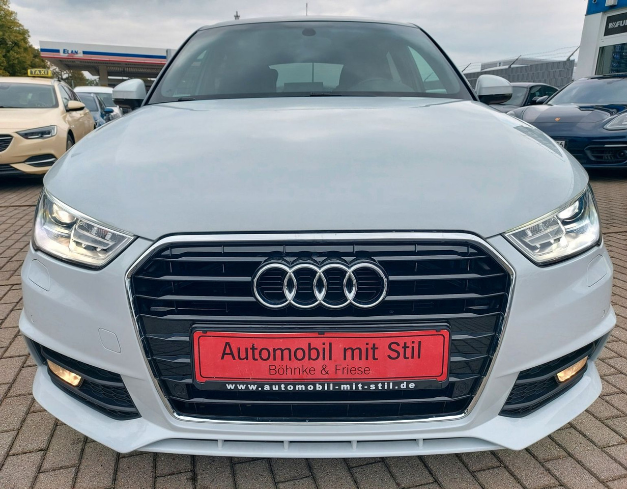 Audi A1 Sportback sport S-Line Pano Bose Xenon DAB - Sedan: picture 3 Audi A1 Sportback sport S-Line Pano Bose Xenon DAB - Sedan: picture 3