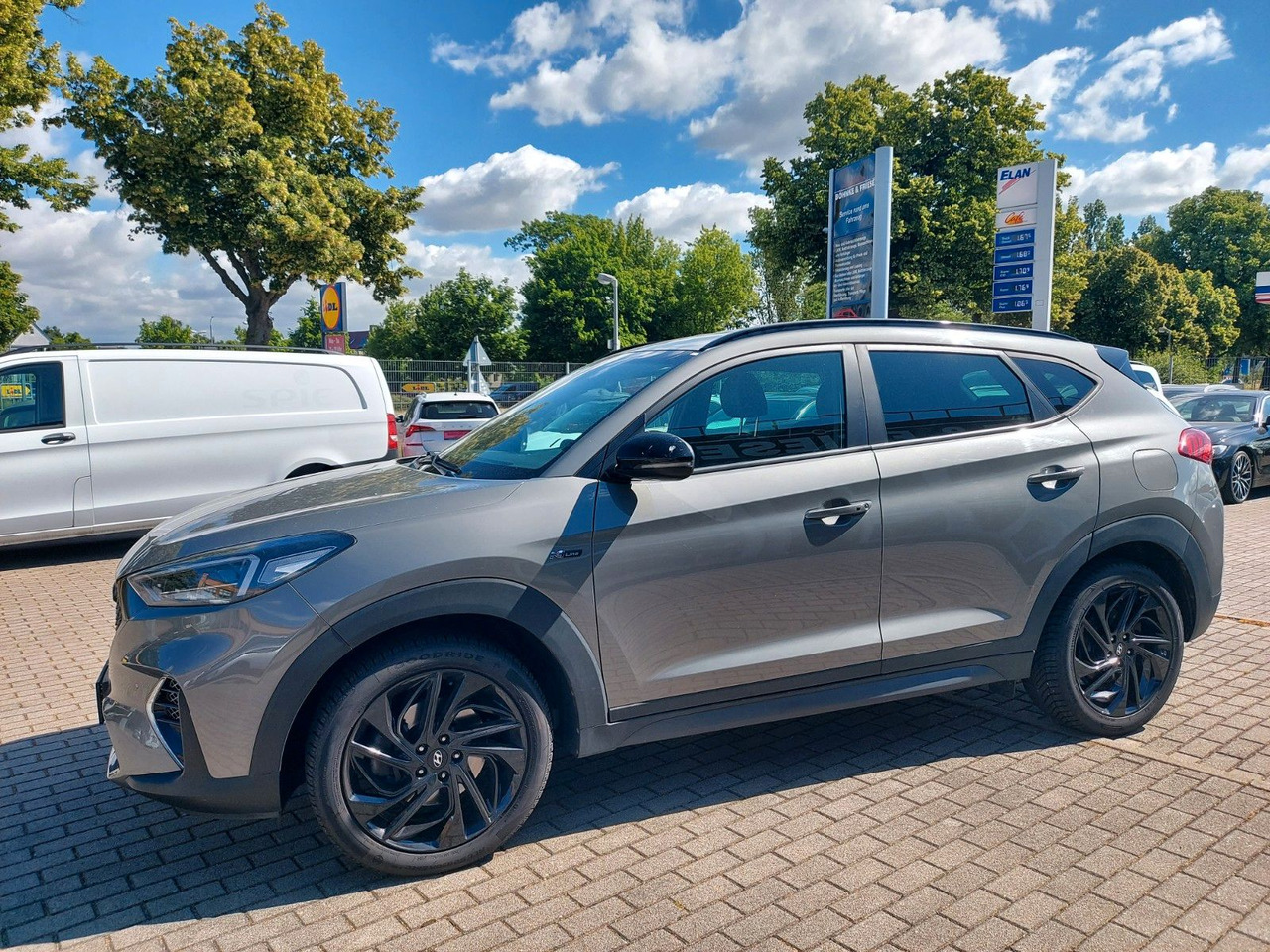 Hyundai Tucson N Line 2WD Automatik Alcantara DAB Navi - SUV: picture 1 Hyundai Tucson N Line 2WD Automatik Alcantara DAB Navi - SUV: picture 1