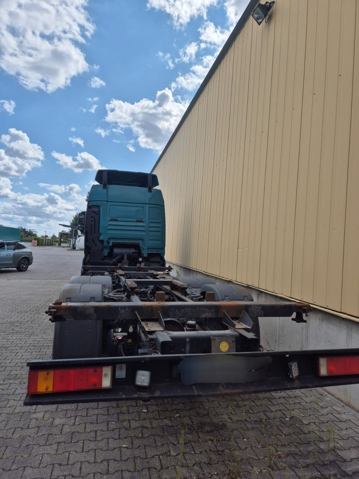 MAN TGX 26.460 Krone Wechsel - Brücke Lift / Luft - Cab chassis truck: picture 3 MAN TGX 26.460 Krone Wechsel - Brücke Lift / Luft - Cab chassis truck: picture 3