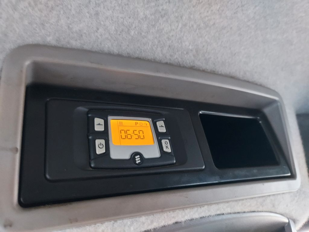 Mercedes-Benz Sprinter II DoKa 316 CDI 4X4 Pritsche 6 Sitze Mercedes-Benz Sprinter II DoKa 316 CDI 4X4 Pritsche 6 Sitze - Curtain side van, Combi van: picture 2 Mercedes-Benz Sprinter II DoKa 316 CDI 4X4 Pritsche 6 Sitze Mercedes-Benz Sprinter II DoKa 316 CDI 4X4 Pritsche 6 Sitze - Curtain side van, Combi van: picture 2