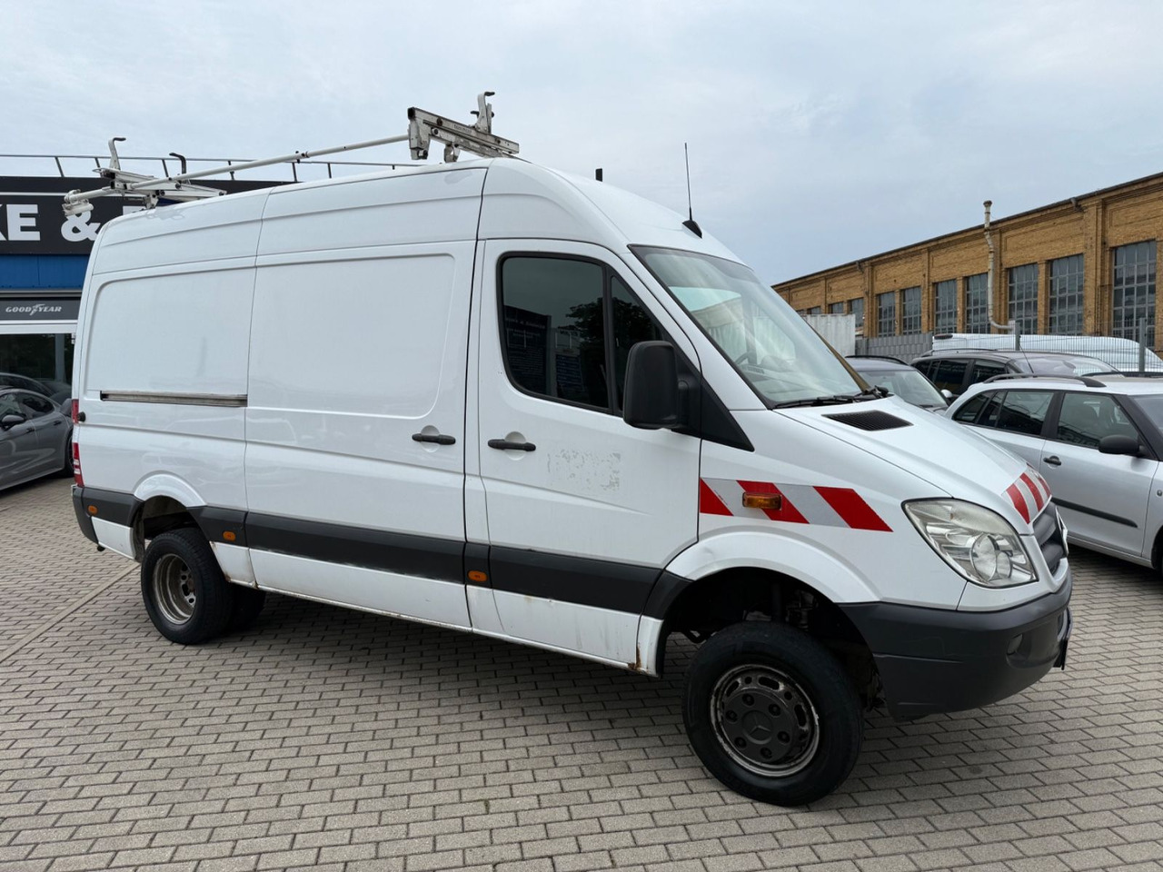 Mercedes-Benz Sprinter II Kasten 516 CDI 4X4 Allrad Standheiz. - Passenger van: picture 2 Mercedes-Benz Sprinter II Kasten 516 CDI 4X4 Allrad Standheiz. - Passenger van: picture 2